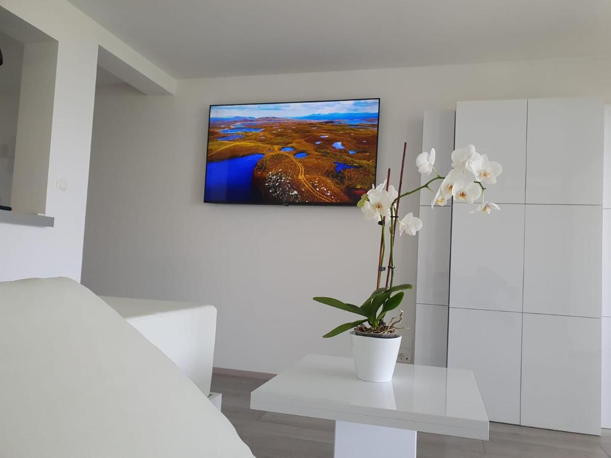 Jacuzzi Penthouse Apartment Матулі Екстер'єр фото