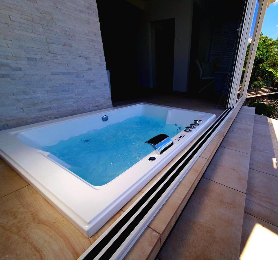 Jacuzzi Penthouse Apartment Матулі Екстер'єр фото