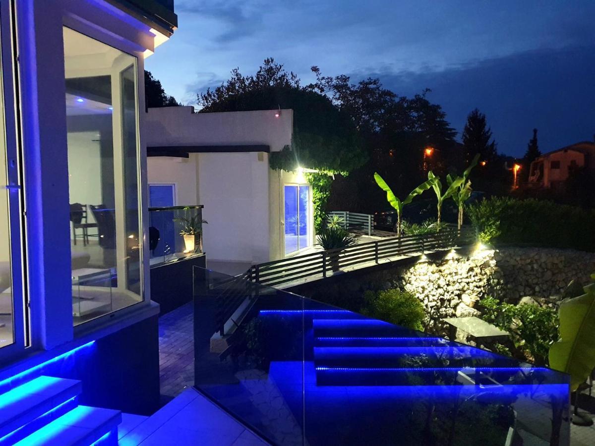 Jacuzzi Penthouse Apartment Матулі Екстер'єр фото