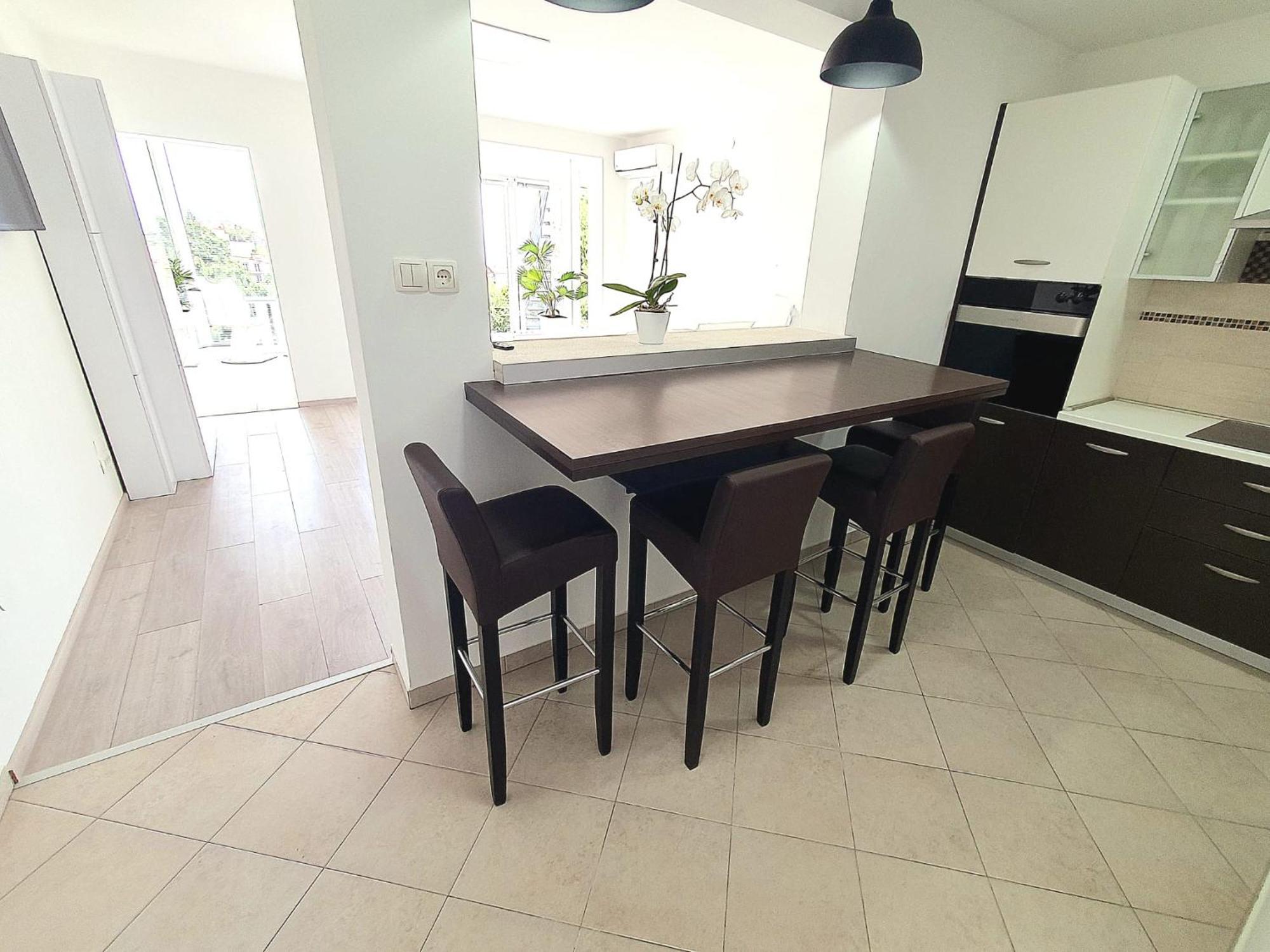 Jacuzzi Penthouse Apartment Матулі Екстер'єр фото