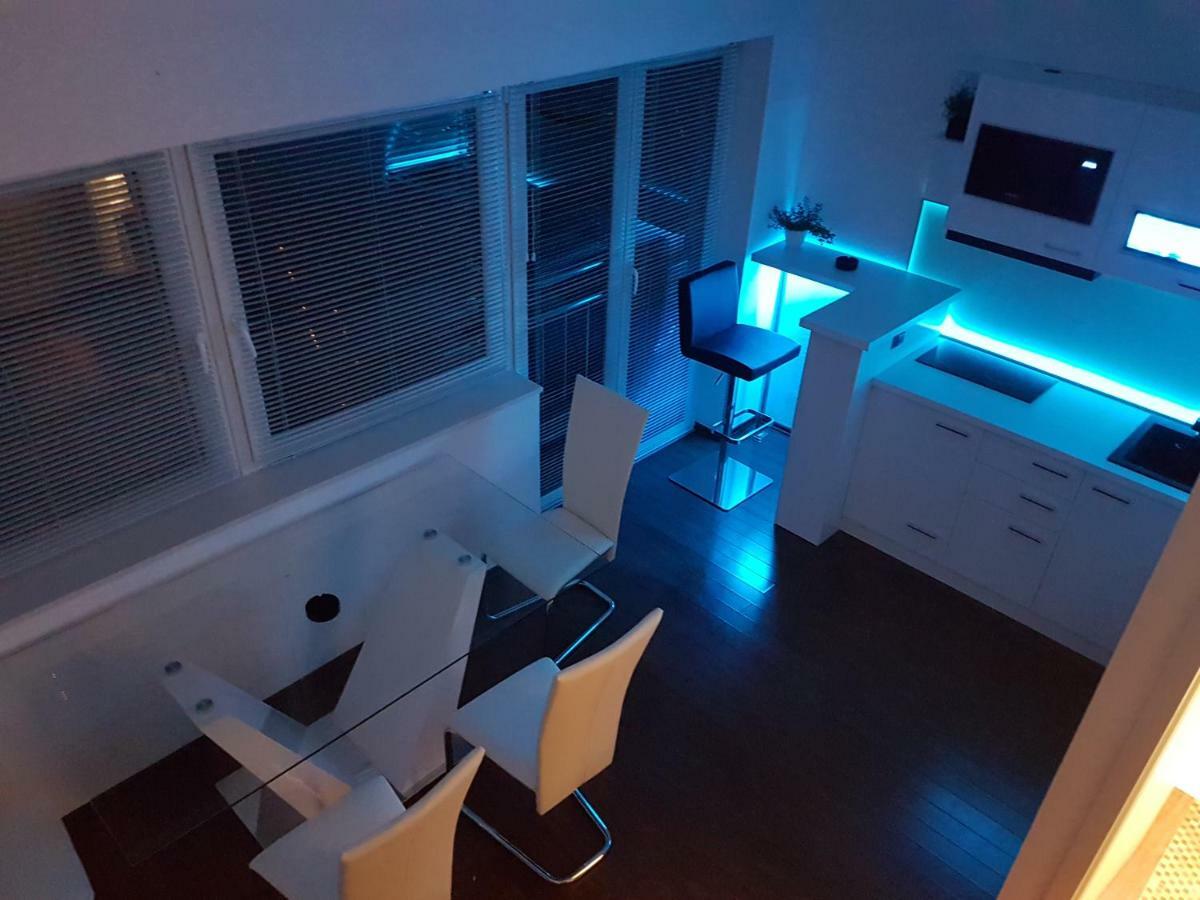 Jacuzzi Penthouse Apartment Матулі Екстер'єр фото
